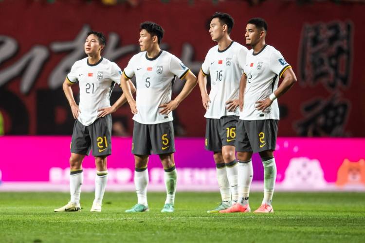 铁匠回勇，威少替补8中3！约基奇20+16+8失误，掘金加时险胜雷霆